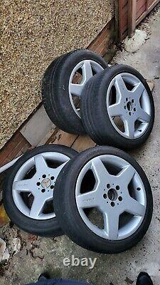 18 AMG Style III Alloy Wheels With Tyres Mercedes A2204013602 A2204013702