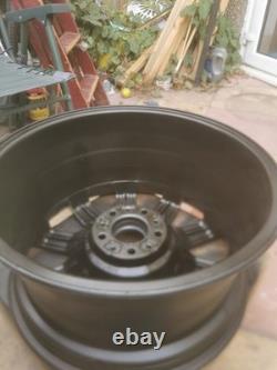 BMW E60/61 Style 172m 19 Alloy Wheels