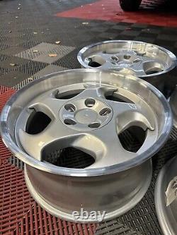 BMW Style 21 E34 M5 Staggered Alloy Wheels
