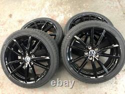 Ex Display 18 VW Golf Pretoria Style Alloy Wheels gloss Black & 225/40/18 Tyres