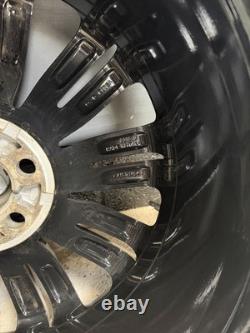 Genuine Range Rover L405/L494 (Style 9012) 22 Alloy Wheels & Pirelli Tyres