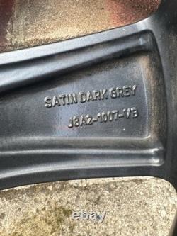 Genuine Range Rover Velar 19 Alloy Wheels Grey J8A2-1007-VB Style 5046 Evoque