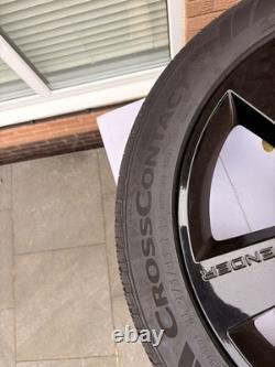 Land Rover Defender 22 5 spoke Alloy Wheels, style 5098, Gloss Black with tyres