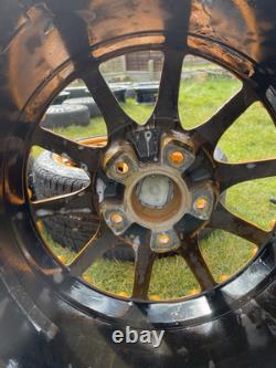Set of 4 Porsche-Style Alloy Wheels with Tires (18) One Cracked