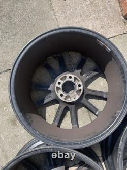 X4 Pretoria Style Gloss Black 18 Alloy Wheel