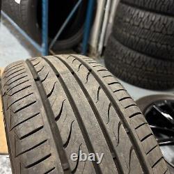 17 Jantes en alliage style Pretoria pour VW Golf noires brillantes et pneus 225/45/17 GTI GTD
