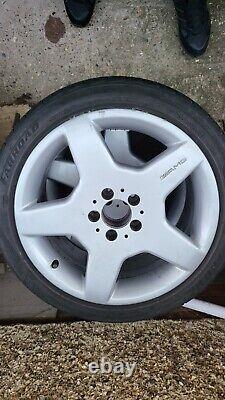 18 Amg Style III Roues En Alliage Avec Pneus Mercedes A2204013602 A2204013702