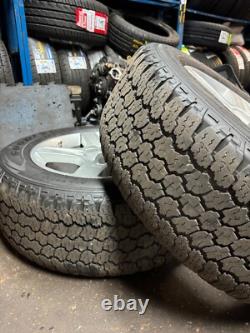 4x Jantes en Alliage de Style 20 d'Origine Land Rover + Pneus Goodyear AT Defender