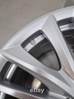 Ensemble de jantes en alliage 19 pouces BMW Série 5 F10 F11 Style 332 8.5j 9j 6791384 6791383