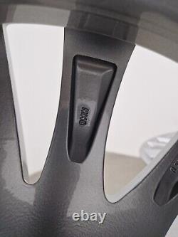 Ensemble de jantes en alliage 19 pouces BMW Série 5 F10 F11 Style 332 8.5j 9j 6791384 6791383