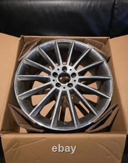 Ensemble de jantes en alliage style turbine 20 Mercedes-Benz AMG x2 (a21340122007x21)