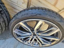 Jantes alliage BMW Style 375 de 22 pouces avec pneus Pirelli P0 x4