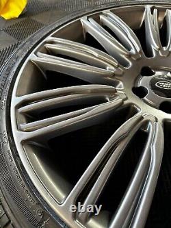 Jantes alliage de style Range Rover R Dynamic de 22 pouces et pneus x4 récemment rénovés