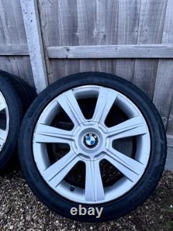 Jantes alliage et pneus authentiques BMW E46 / E36 Style 96 17 8J ET47