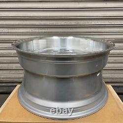 Jantes en alliage AMG Aero Monoblock 18 style Mercedes Argent 5x112 décalées