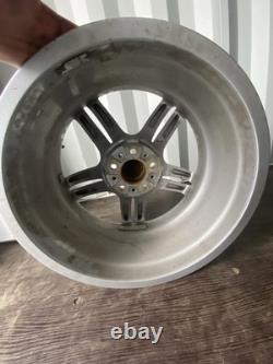 Jantes en alliage BMW Style 351M 19 pouces 8.5J Configuration carrée Ensemble de 4