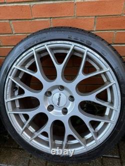 Jantes en alliage Calibre avec pneus 18 style BBS