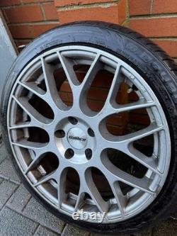 Jantes en alliage Calibre avec pneus 18 style BBS