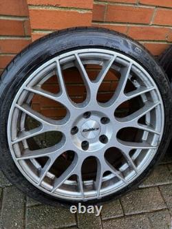 Jantes en alliage Calibre avec pneus 18 style BBS