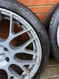 Jantes en alliage Calibre avec pneus 18 style BBS