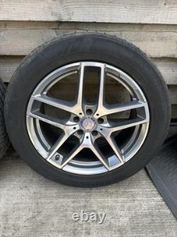 Jantes en alliage Star-Style AMG Line de la Classe GLC de Mercedes avec pneus de 19 pouces OEM