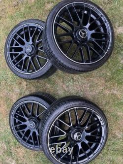Jantes en alliage de style Mercedes AMG 20